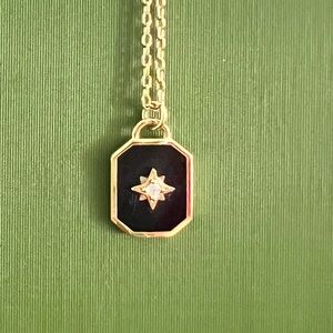 Dainty star pendant necklace